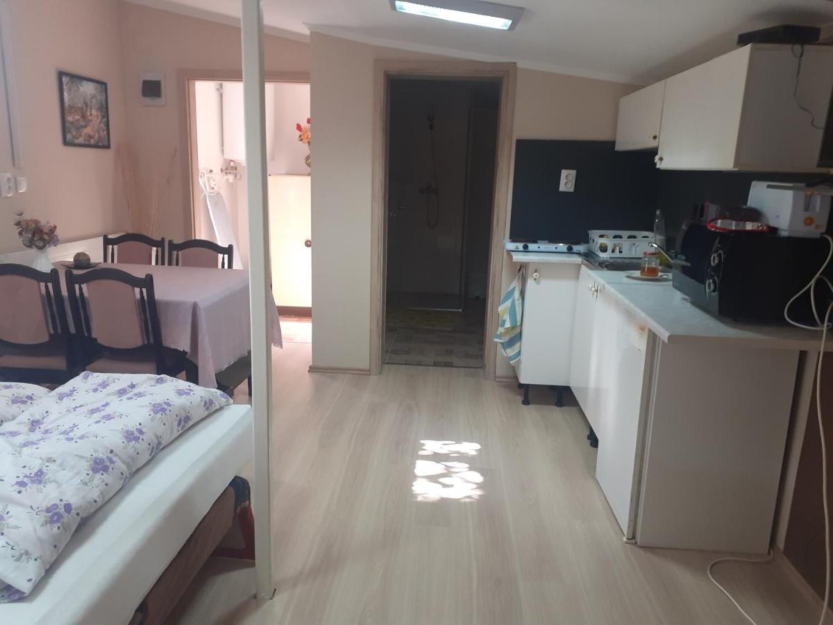 Csilla Apartman Balogunyom Екстер'єр фото